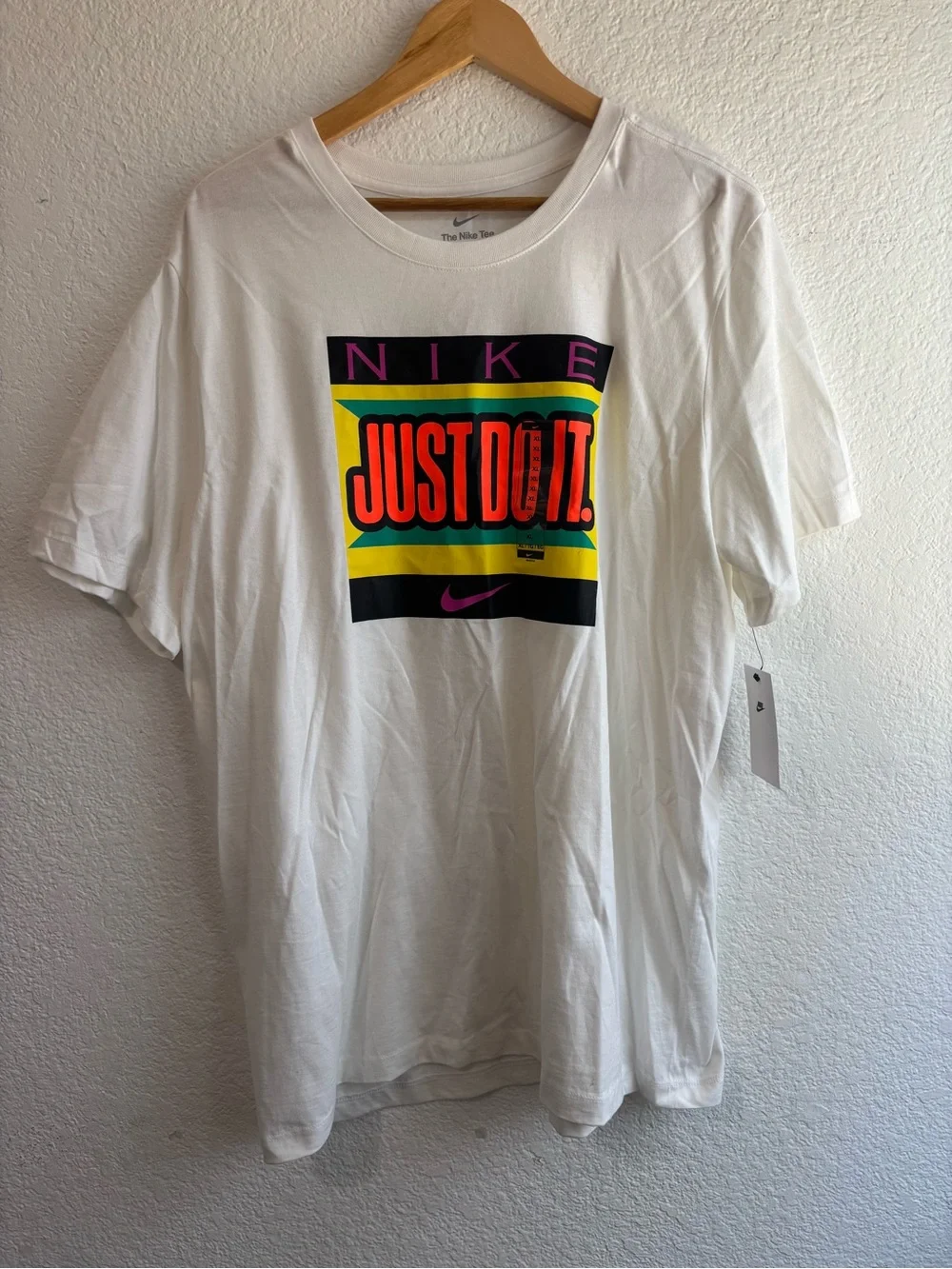 Nike Graphic Tee Men’s Size XL White New